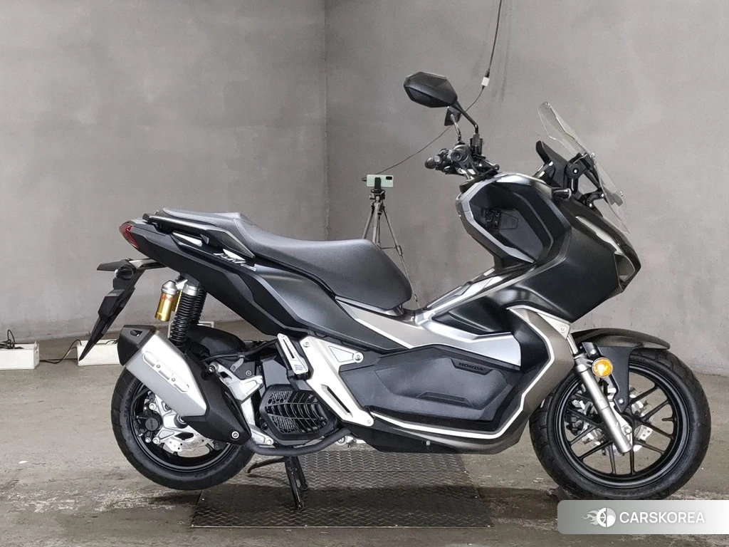 Проданный Honda ADV150 2019 из Японии, фото 2