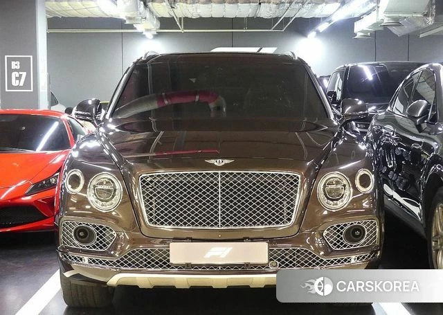 Bentley Bentayga 2018 Коричневый из Кореи
