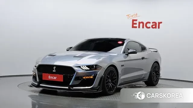 Ford Mustang 2018 Серебристо-серый из Кореи