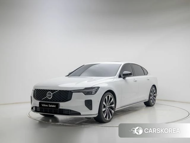 Volvo S90 2025 Белый из Кореи
