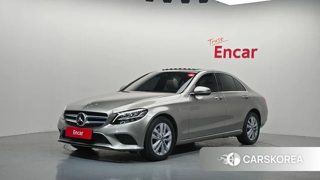 Mercedes-Benz C-Class W205 2019 Песочный из Кореи