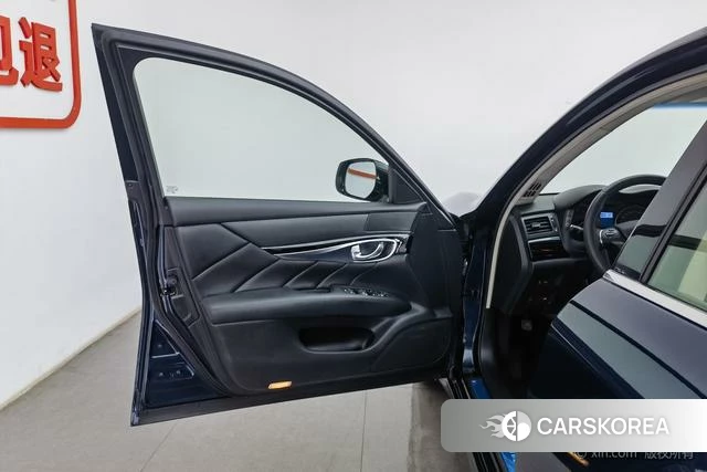 Infiniti Q70 2019 Синий из Китая
