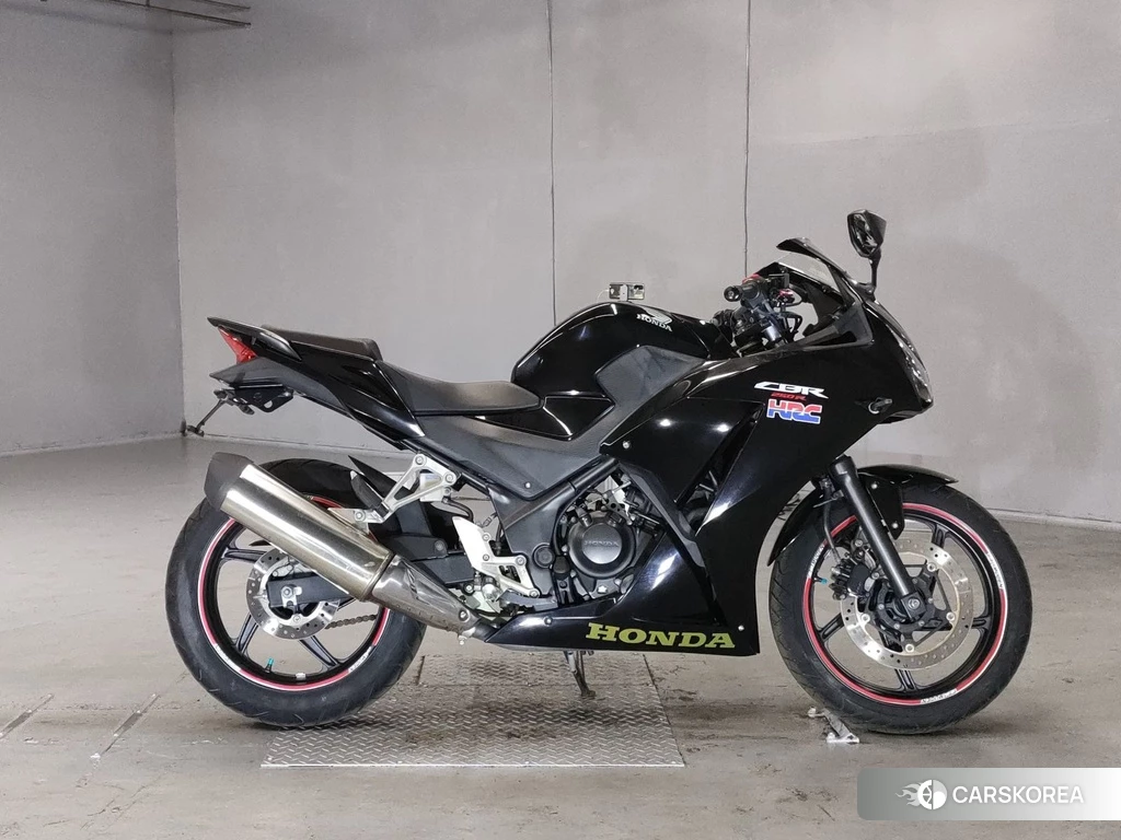 Проданный Honda CBR250R 2015 из Японии, фото 2