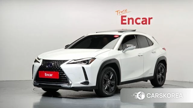 Lexus UX250h 2021 Белый из Кореи