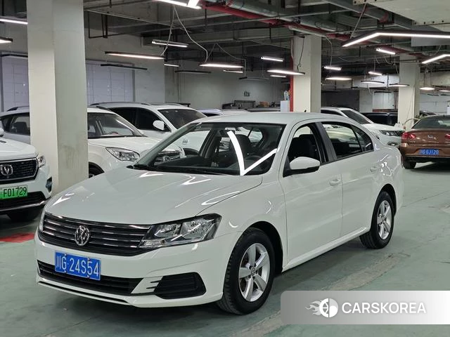 Volkswagen Lavida 2023 Белый из Китая
