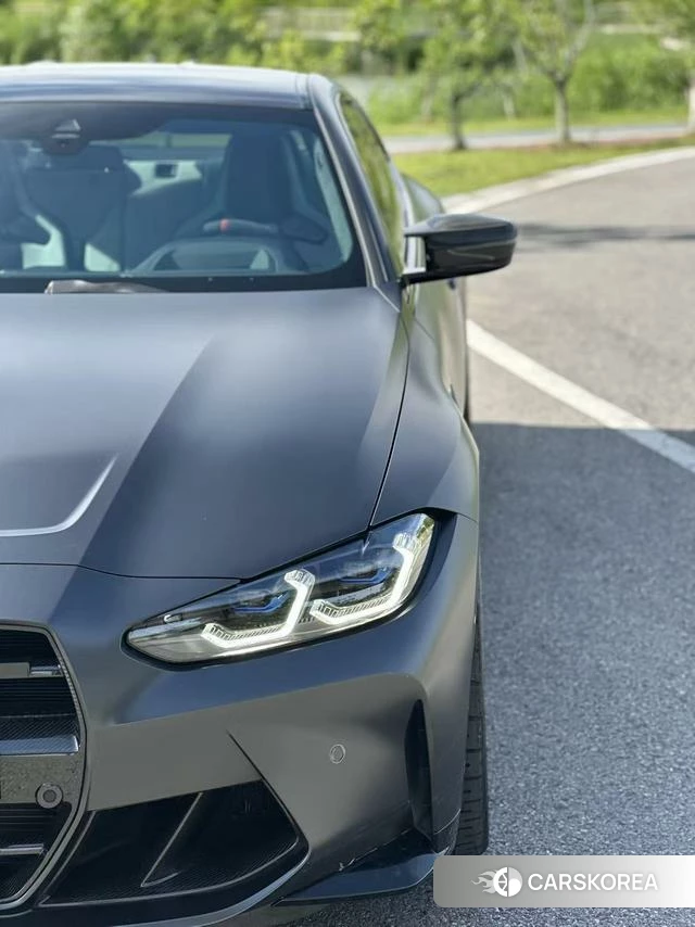 BMW M4 2022 Темно-серый из Китая