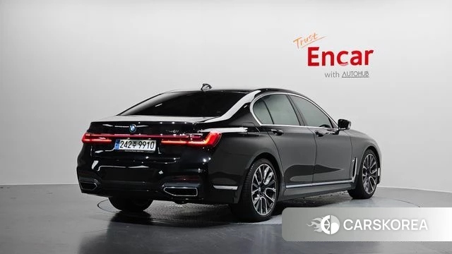 BMW 7 Series (G11) 2022 Черный из Кореи