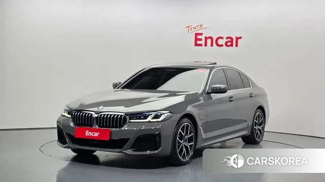 BMW 5 Series (G30) 2022 Серый из Кореи