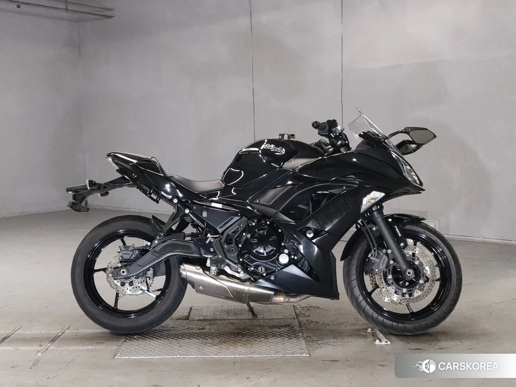 Проданный Kawasaki NINJA 650 2018 из Японии, фото 2
