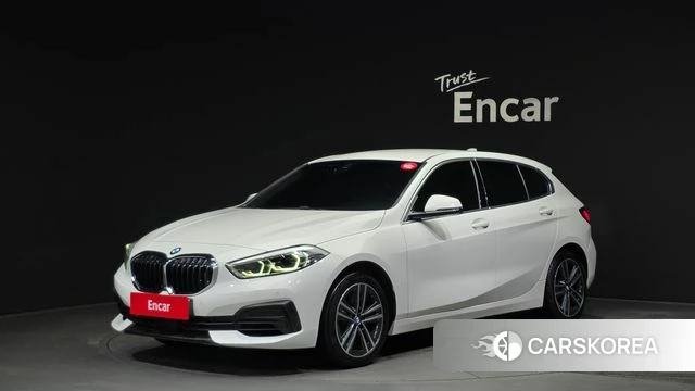 BMW 1 Series (F40) 2021 Белый из Кореи