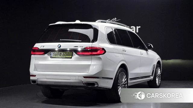 BMW X7 (G07) 2025 Белый из Кореи