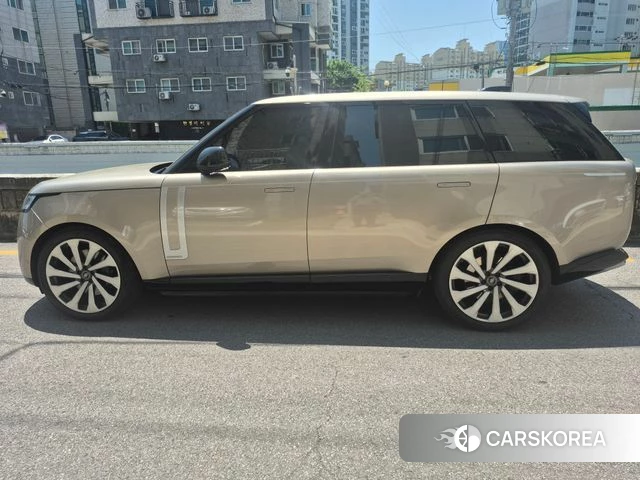 Land Rover Range Rover 5th Generation 2025 Песочный из Кореи