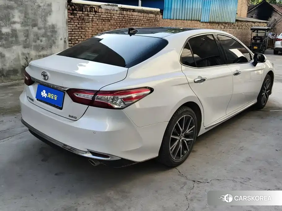 Toyota Camry 2024 Белый из Китая