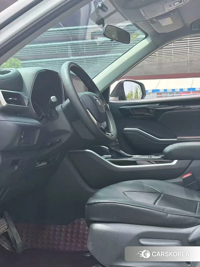 Toyota Highlander 2022 Белый из Китая