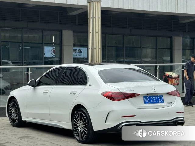Mercedes-Benz Class C 2023 Белый из Китая