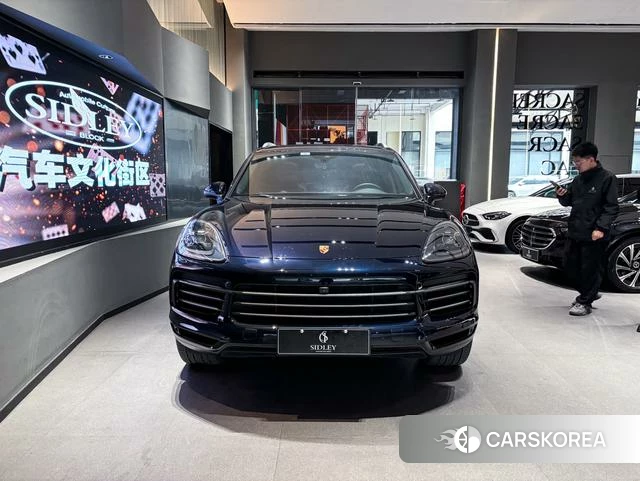 Porsche Cayenne E-Hybrid 2022 Синий из Китая
