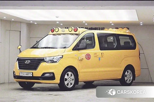 Hyundai The New Grand Starex 2019 Желтый из Кореи