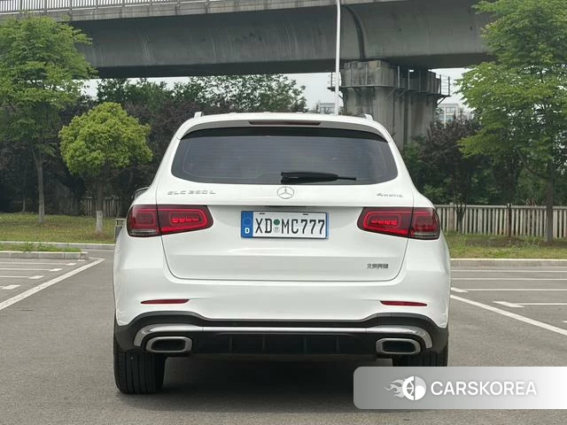 Mercedes-Benz GLC 2022 Белый из Китая
