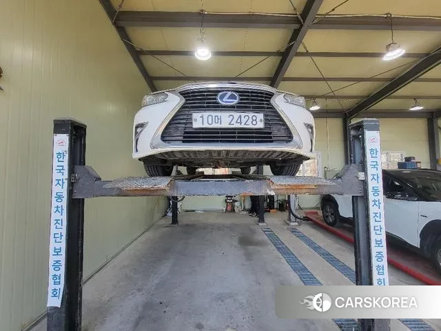 Lexus New ES300h 2018 Белый из Кореи