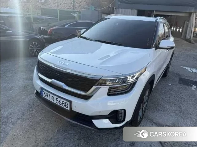 Kia Seltos 2022 Белый из Кореи