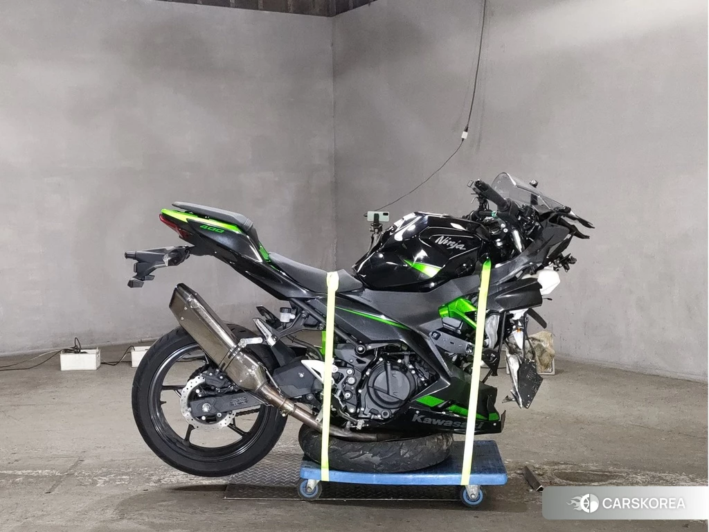 Проданный Kawasaki NINJA 400 id 4176156 из Японии