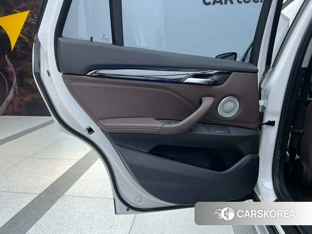 BMW X1 2021 Белый из Китая