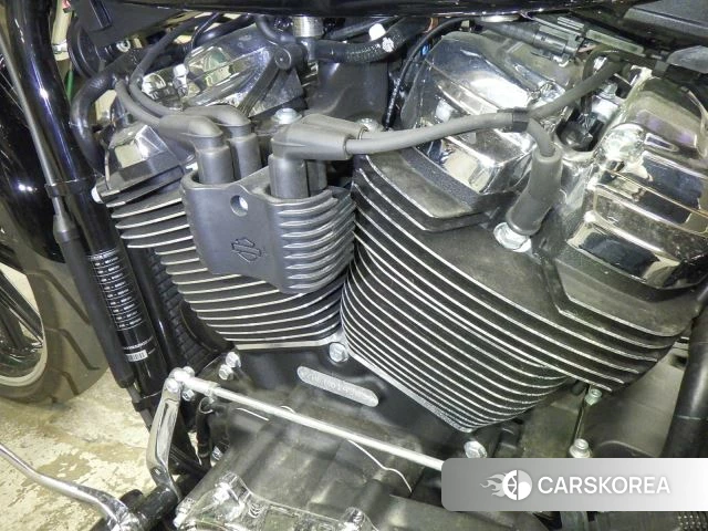 Engine photo