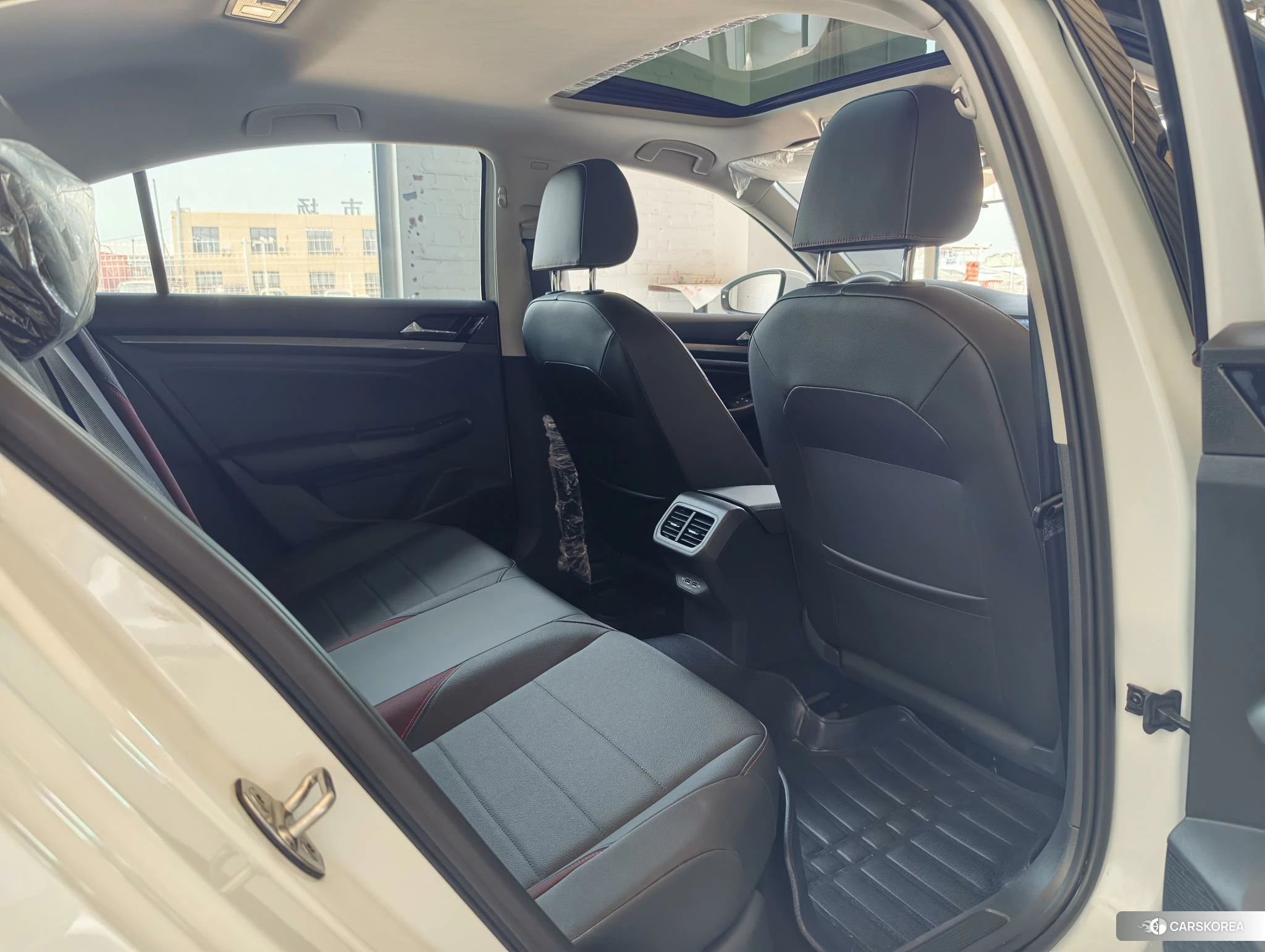 Volkswagen Bora 2020 Белый из Китая