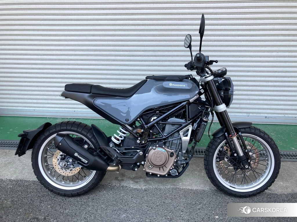 Проданный Husqvarna SVARTPILEN 401 2018 из Японии, фото 2