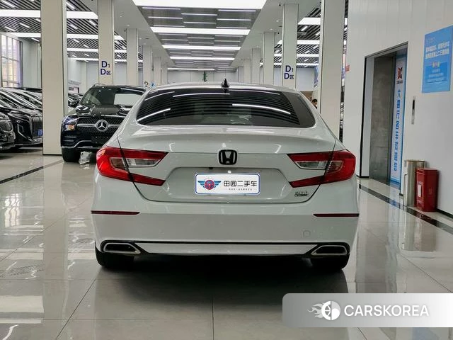 Honda Accord 2021 Белый из Китая