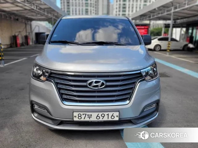 Hyundai The New Grand Starex 2019 Серебристо-серый из Кореи