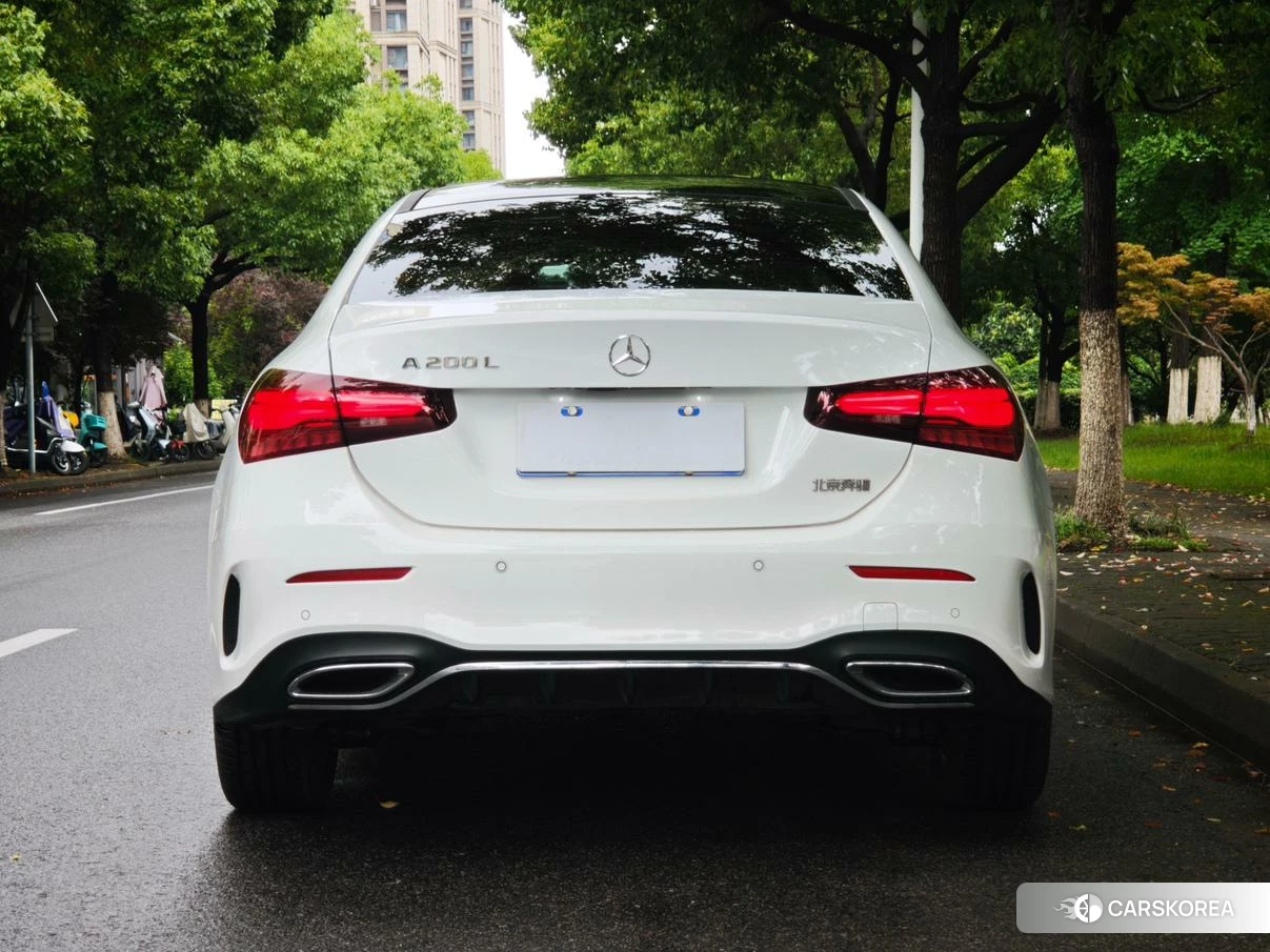 Mercedes-Benz A-Class 2023 Белый из Китая