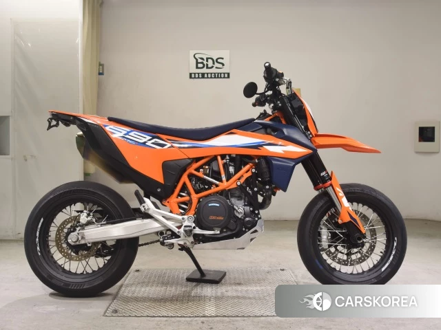 KTM 690 SMC R 2023 из Японии