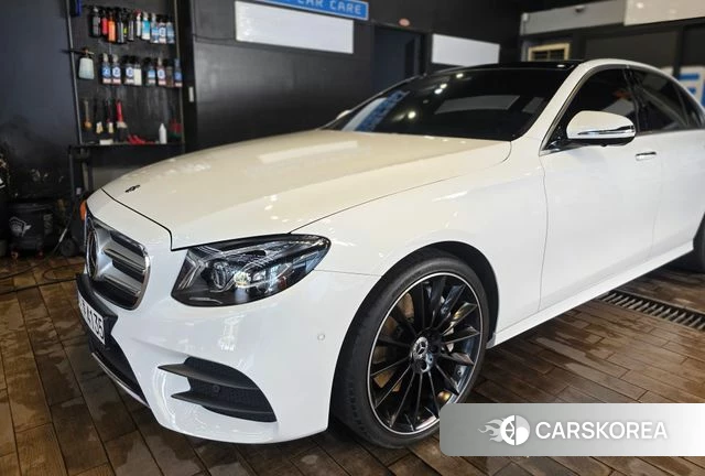 Mercedes-Benz E-Class W213 2020 Белый из Кореи
