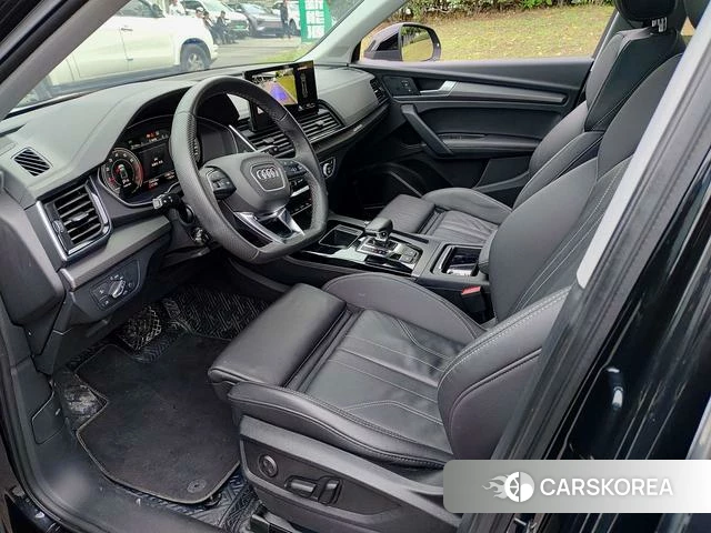 Audi Q5L 2022 Черный из Китая