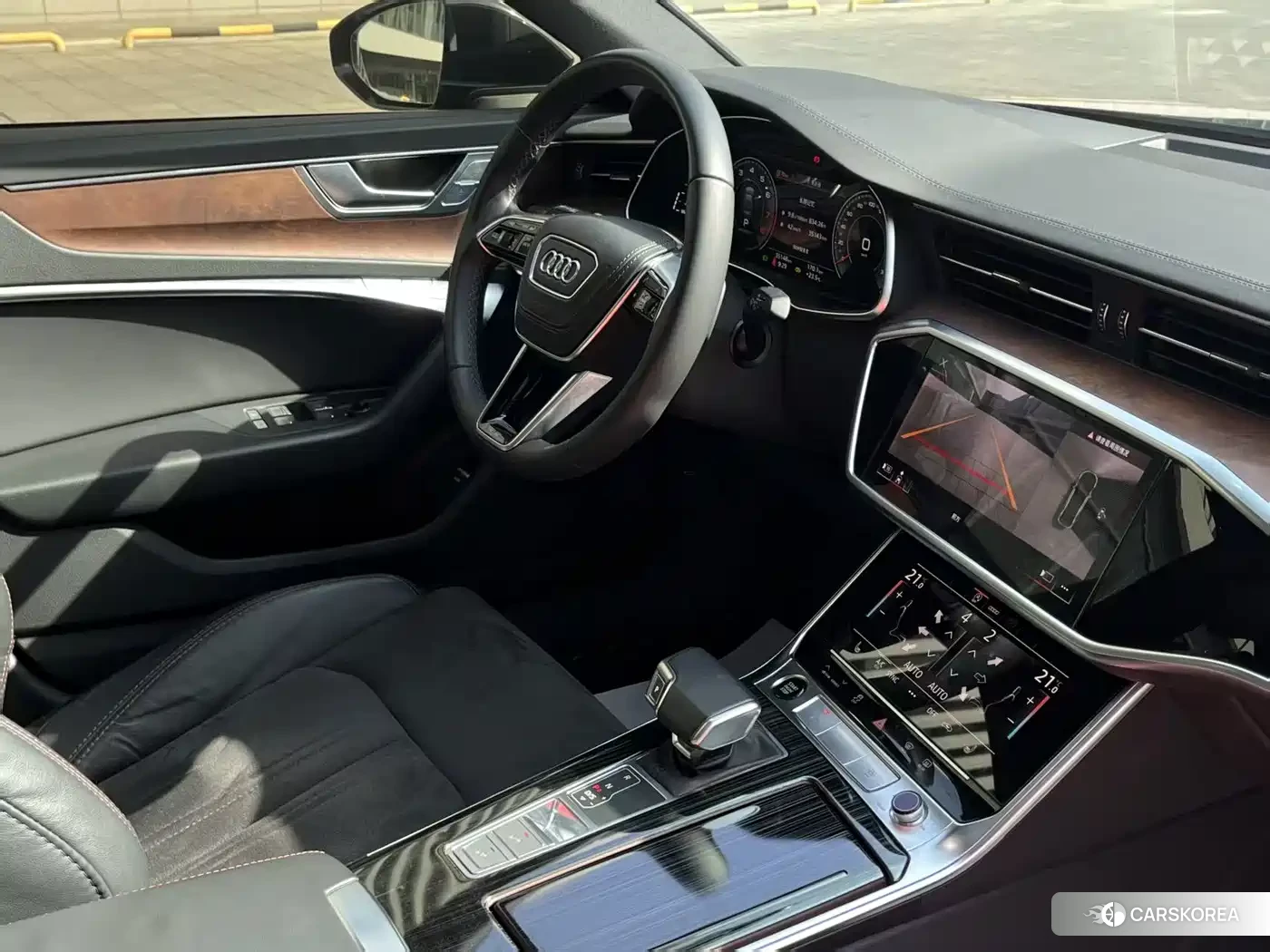 Audi A6L 2023 Черный из Китая