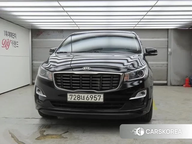 Kia The New Carnival 2018 Черный из Кореи