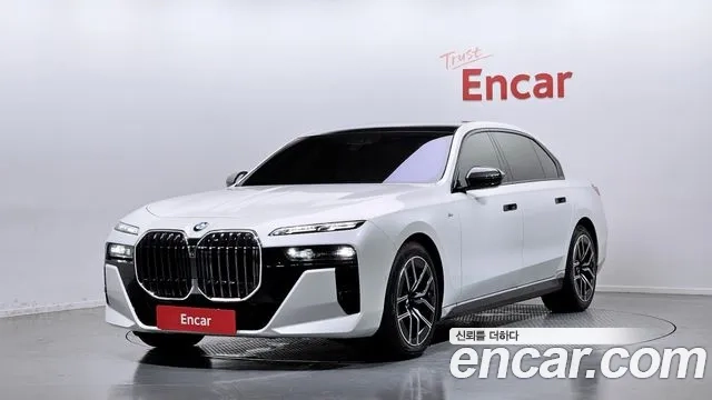 BMW 7 Series (G70) 2024 Белый из Кореи