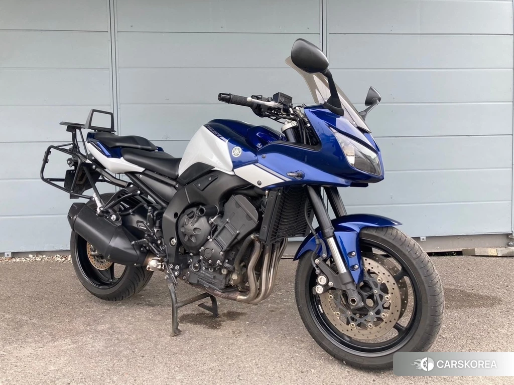 Проданный Yamaha FZ1 FEATHER 2014 из Японии, фото 2