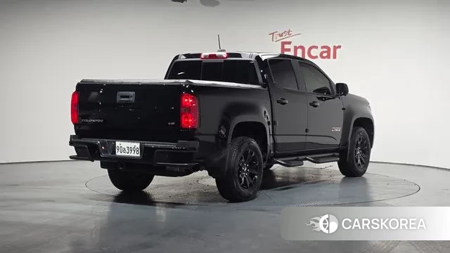 Chevrolet (GM Daewoo) Real New Colorado 2021 Черный из Кореи