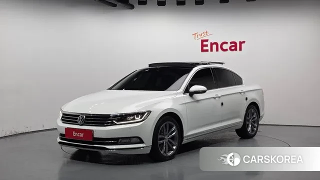 Volkswagen Passat GT (B8) 2018 Белый из Кореи