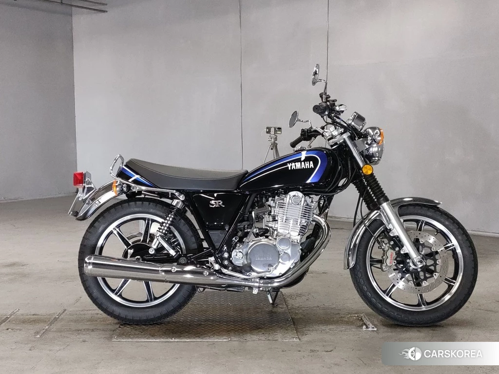 Проданный Yamaha SR 400 2021 из Японии