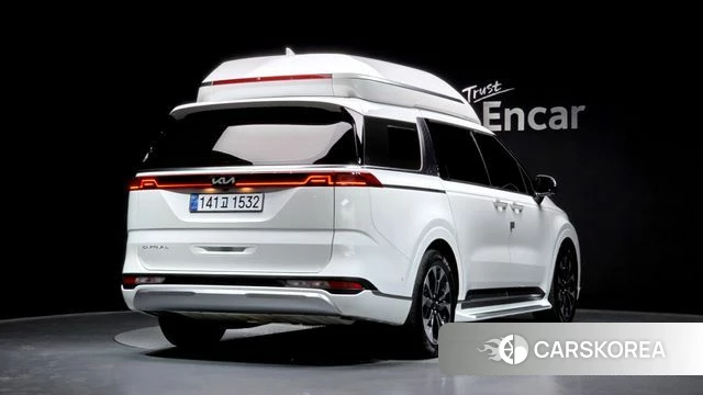 Kia Carnival 4th generation 2022 Белый из Кореи