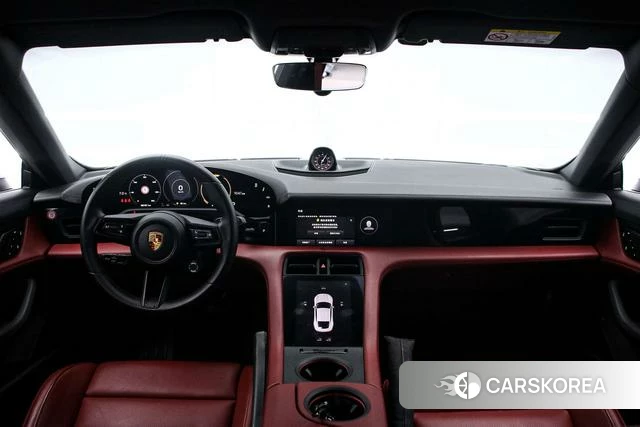 Porsche Taycan 2022 Белый из Китая