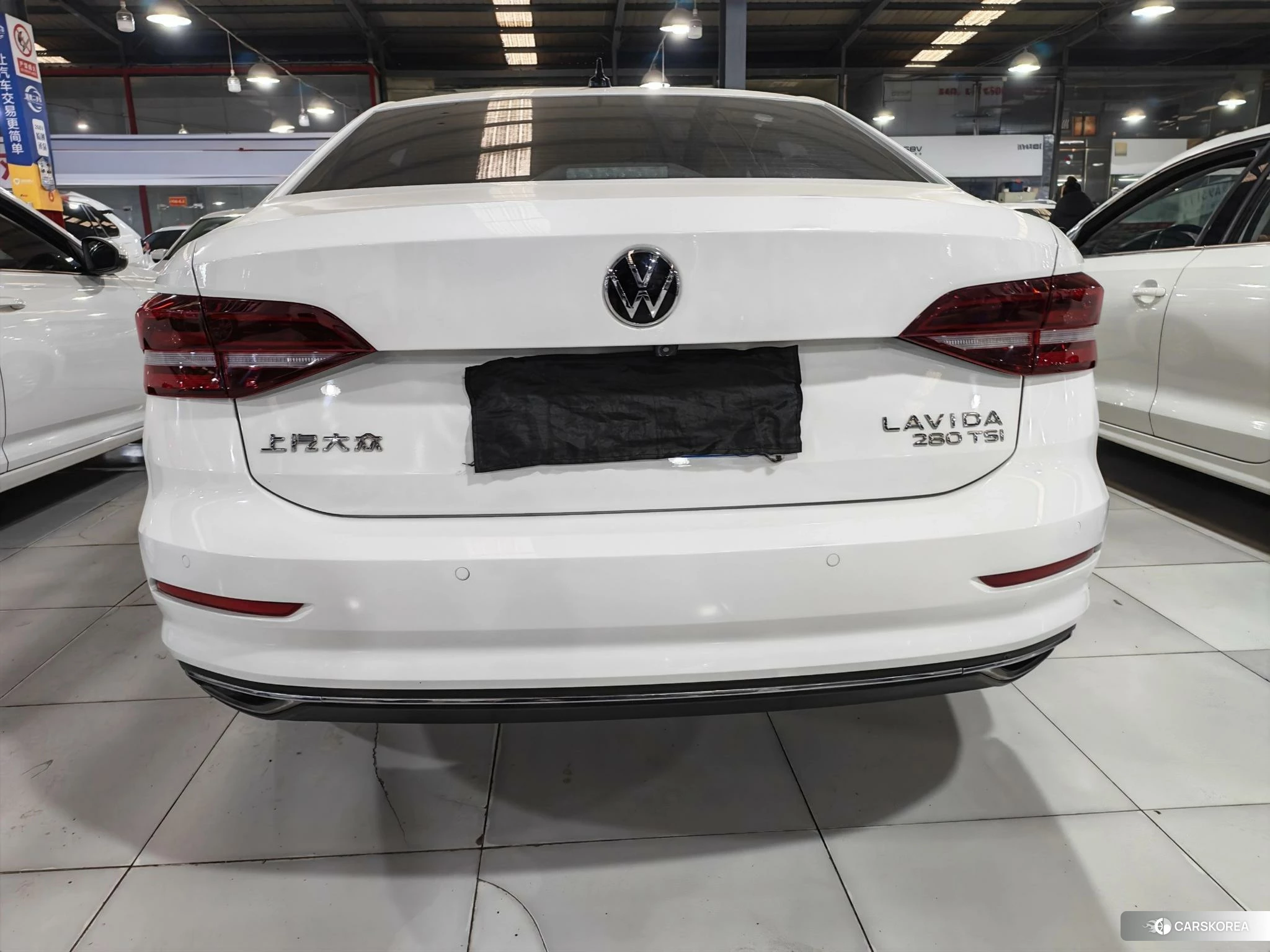 Volkswagen Lavida 2020 Белый из Китая