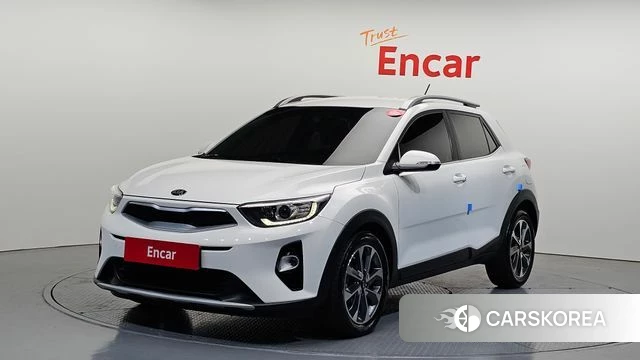 Kia Stonic 2018 Белый из Кореи