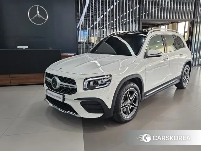 Mercedes-Benz GLB-Class X247 2023 Белый из Кореи