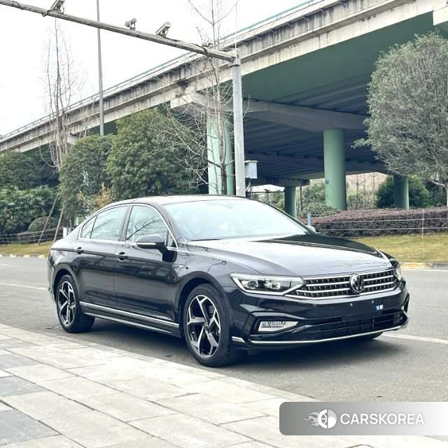 Volkswagen Magotan 2023 Черный из Китая