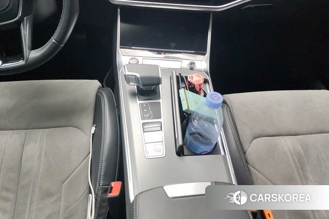 Audi A6L 2024 Черный из Китая
