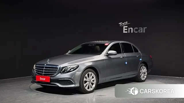 Mercedes-Benz E-Class W213 2018 Серый из Кореи